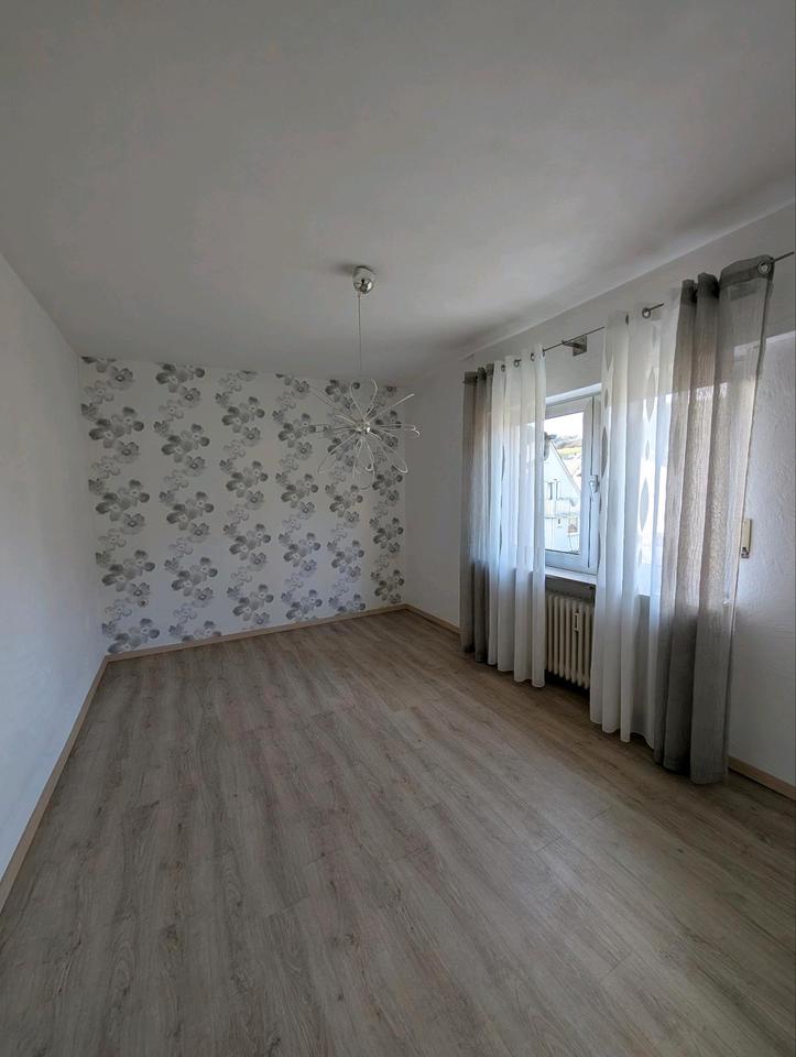 Thumbnail-Geräumige 4,5-Maisonettewohnung in Mittenaar