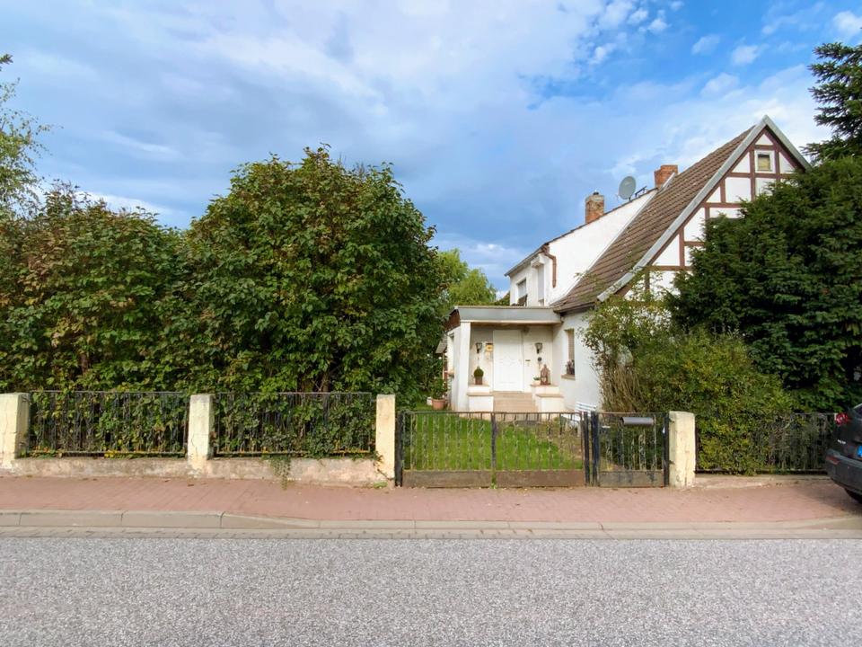 Thumbnail-Haus am Kyffhäuser mit großem Garten, Scheune & Potenzial