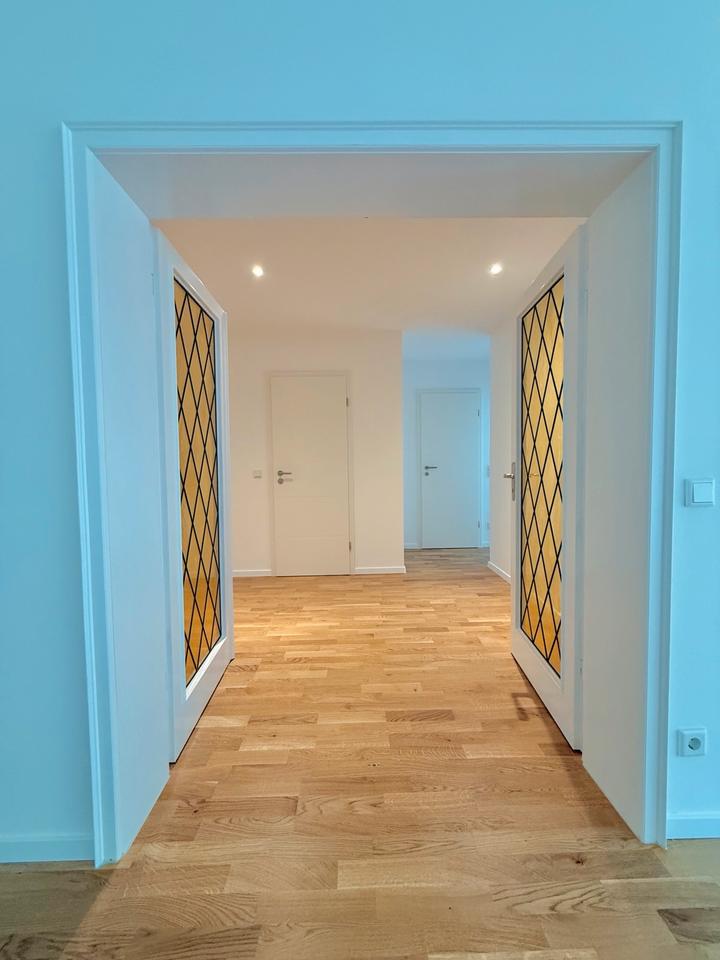 Thumbnail-Kernsanierte 3 Zimmer Wohnung mit Balkon am Toelleturm