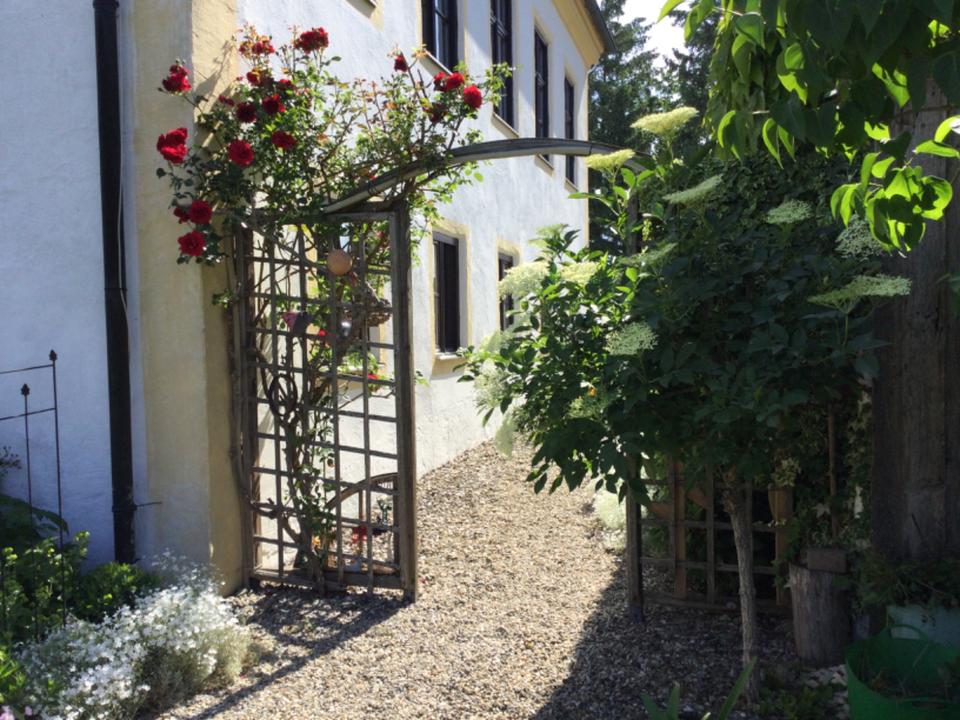 Thumbnail-2-Familien-Haus