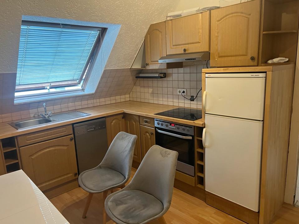 Thumbnail-Zwei-Zimmer Dachgeschoss Wohnung