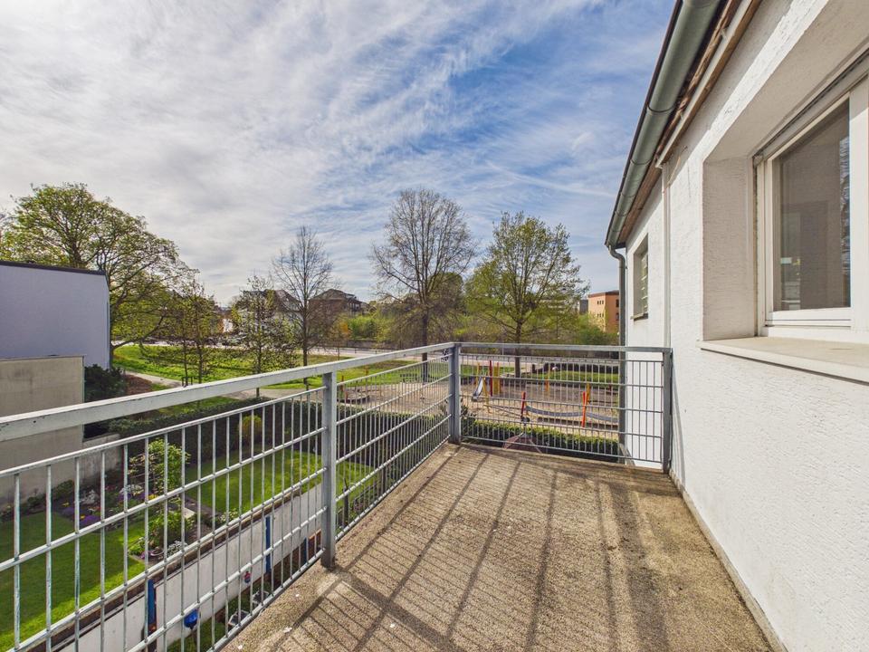 Thumbnail-Zentral gelegene 3,5-Zimmer-Wohnung mit Balkon und Parkblick!
