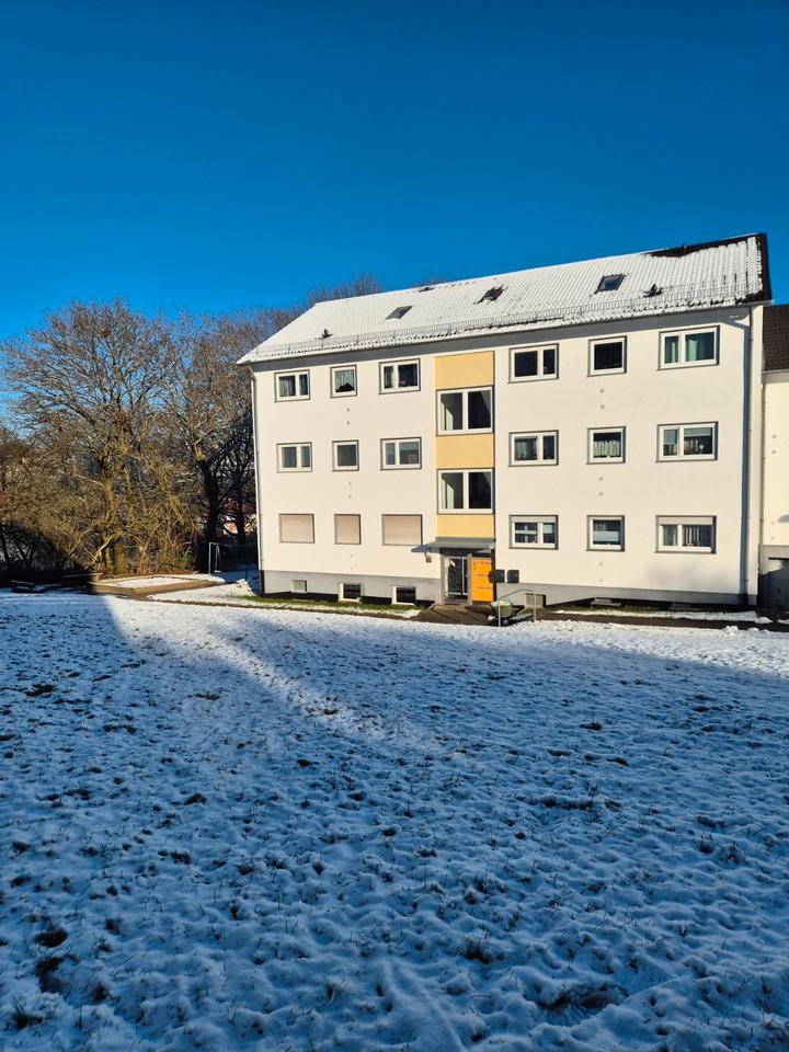 Thumbnail-Vermiete eine 3 Zimmer Küche Bad Balkon in Hessisch Lichtenau