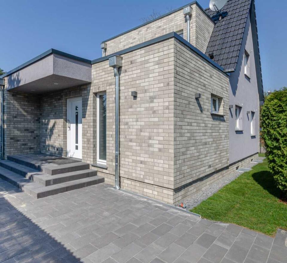 Thumbnail-modernes stillvolles Einfamilienhaus (Teilneubau & Vollsanierung)