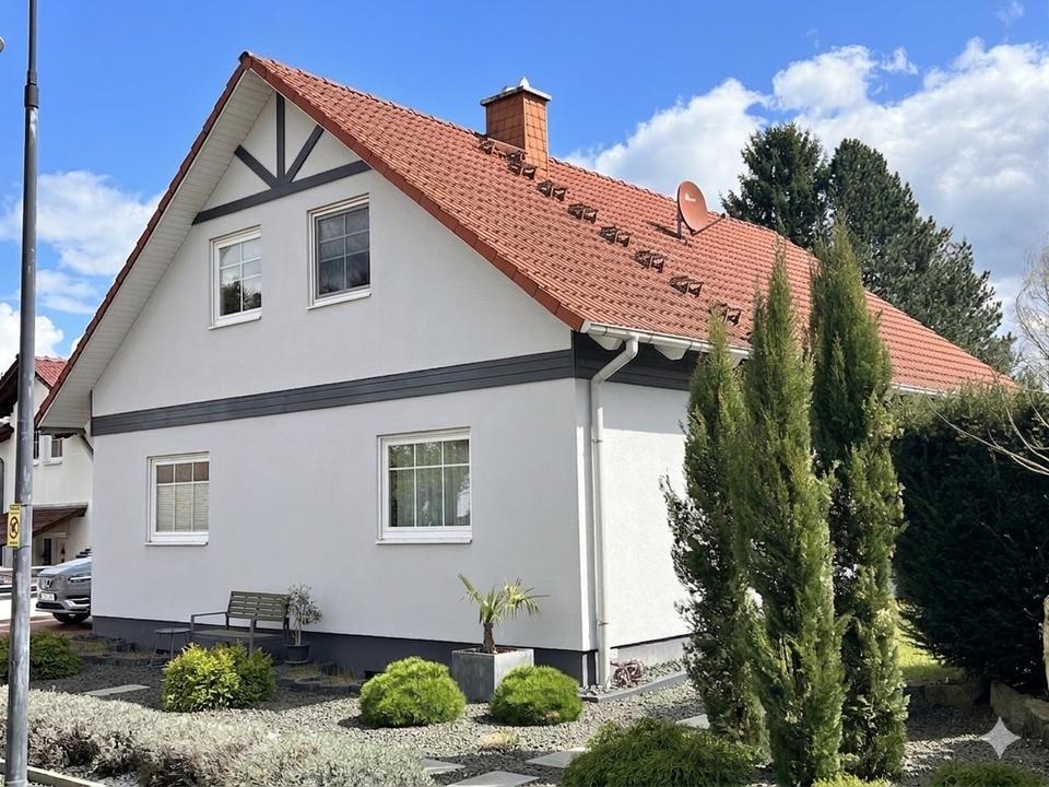 Thumbnail-Modernes vollunterkellertes Einfamilienhaus