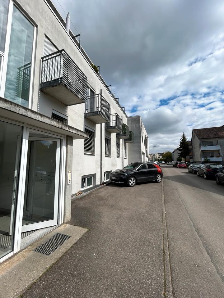 Thumbnail-Große Gewerbefläche in Metzingen zu vermieten