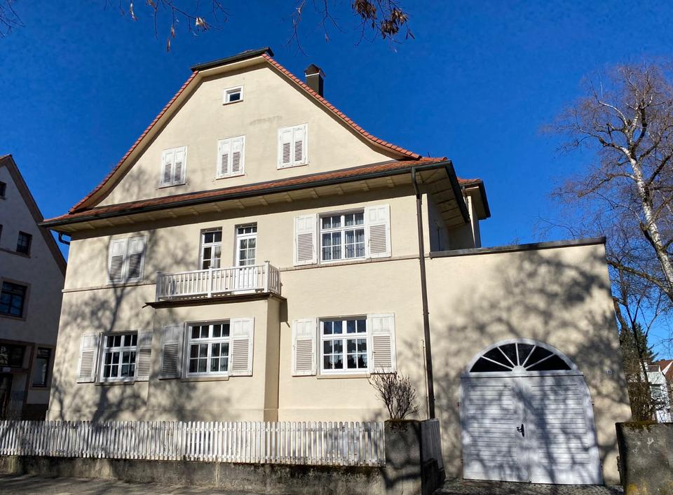 Thumbnail-Zwei- bis Dreifamilienhaus – renovierungsbedürftig von Privat