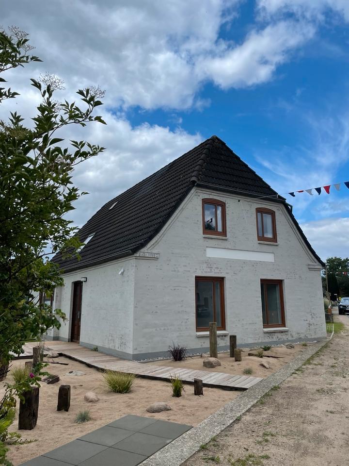 Thumbnail-Möblierte Dreizimmerwohnung