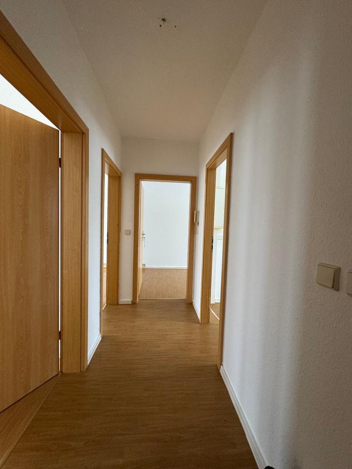 Thumbnail-Gemütliche 3-Zimmer Wohnung in Querfurt – sofort bezugsbereit!