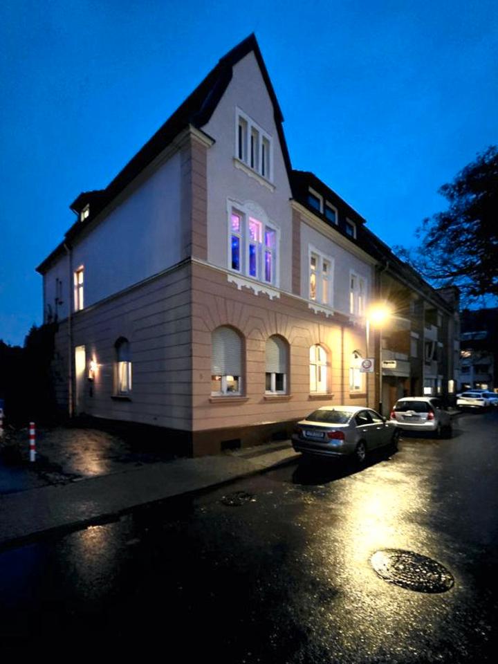 Thumbnail-Altbau-Charme: 4,5 Zi. mit Echtholzparkett & sep. Home-Office-Zimmer in Top-Lage (Stadtwald-Nähe)