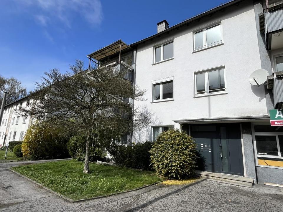 Thumbnail-Zentral gelegene 3 Zimmer Wohnung mit Balkon wartet auf SIE ! :-)