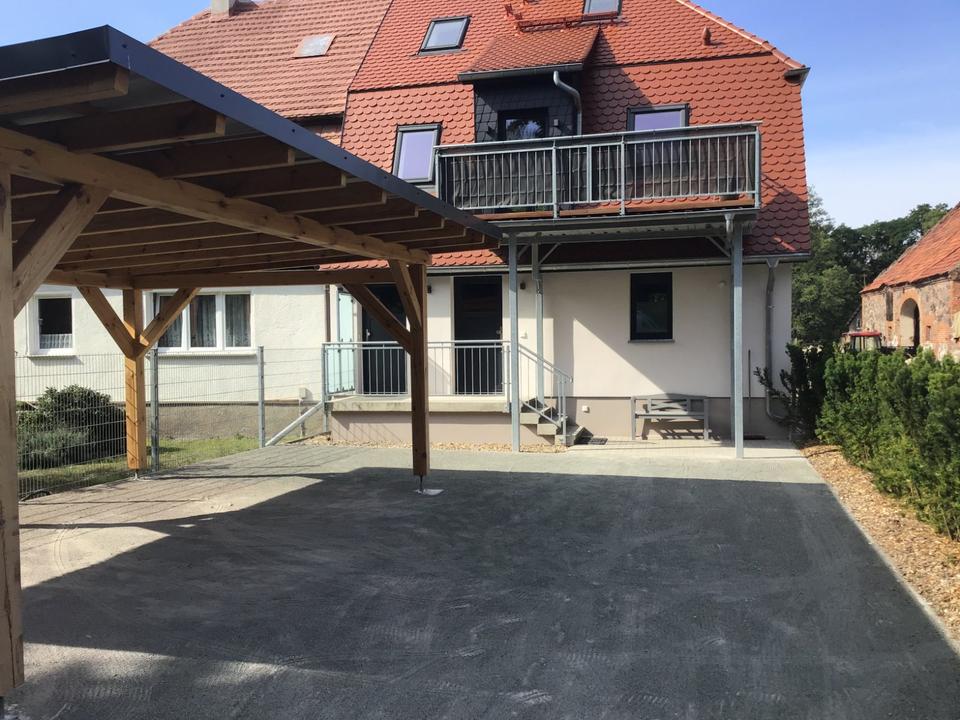 Thumbnail-Doppelhaushälfte. Zwei Wohnungen.