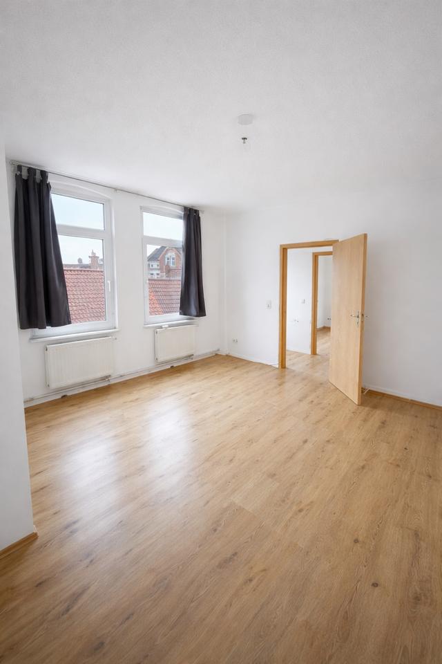 Thumbnail-3,5 Zimmer Wohnung mit 95 qm im Herzen von Schöningen