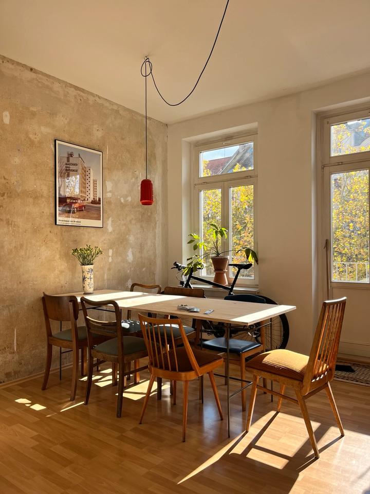 Thumbnail-Zwischenmiete in wunderschönen Altbauwohnung (Juni-Nov.)