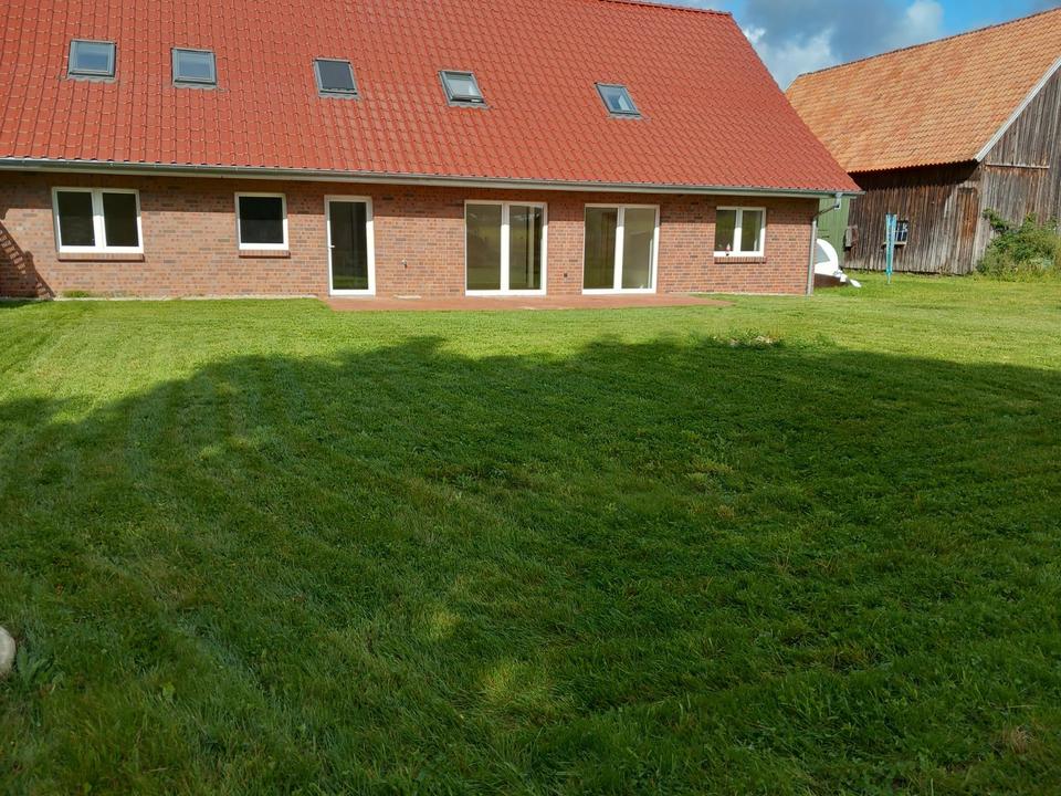 Thumbnail-Wohnen im Grünen 5 Raum Erdgeschosswohnung mit großem Garten