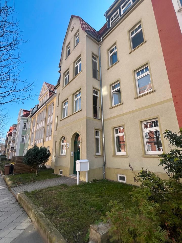 Thumbnail-Möbliertes Zimmer mit Küche und Terrasse ab sofort zu vermieten