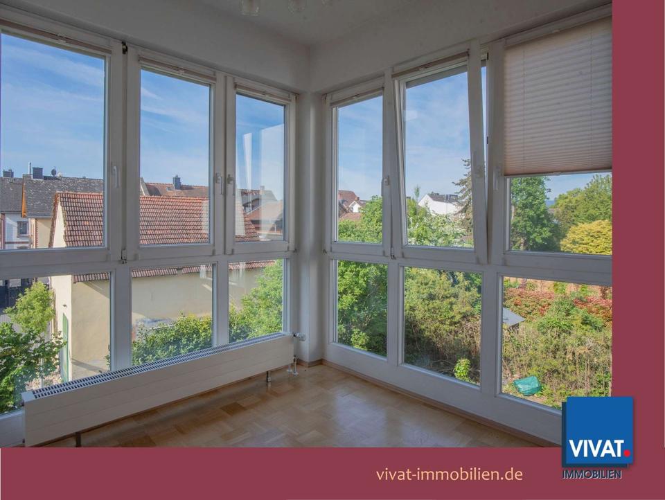Thumbnail-Helle 2 ZKB DG-Wohnung mit EBK, großem Balkon. TG-Stellplatz optional.