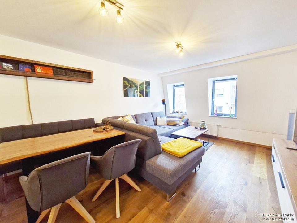 Thumbnail-Helle 2- Zimmer Wohnung mit hochwertiger Ausstattung in der Fürther Südstadt!