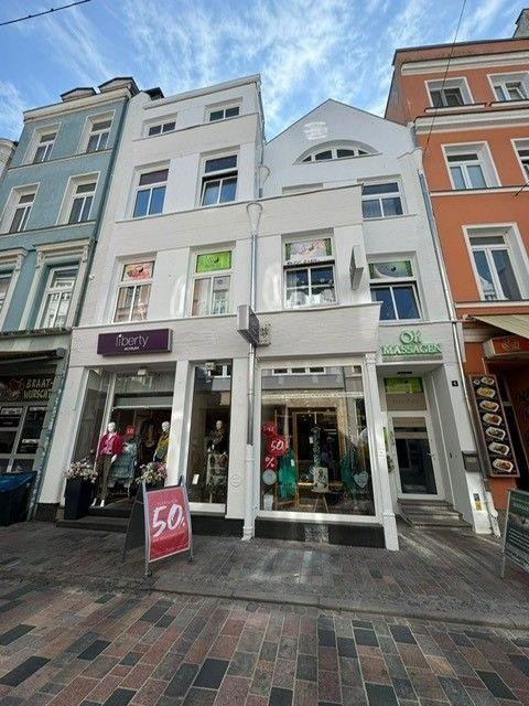 Thumbnail-Helle Dachgeschosswohnung mit Terrasse in der Rostocker Innenstadt