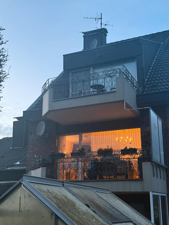 Thumbnail-3 Zimmer-Wohnung mit Kamin, großem Balkon, Garage