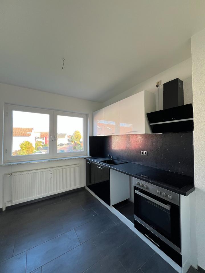 Thumbnail-Am Stadtrand mit Garten zur Ruhe kommen – EG 3-Zimmer-Wohnung mit EBK