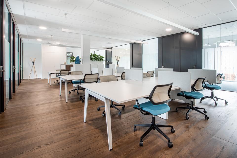 Thumbnail-Ausgezeichnet angebundener Premium-Standort direkt am Wasser - All-in-Miete