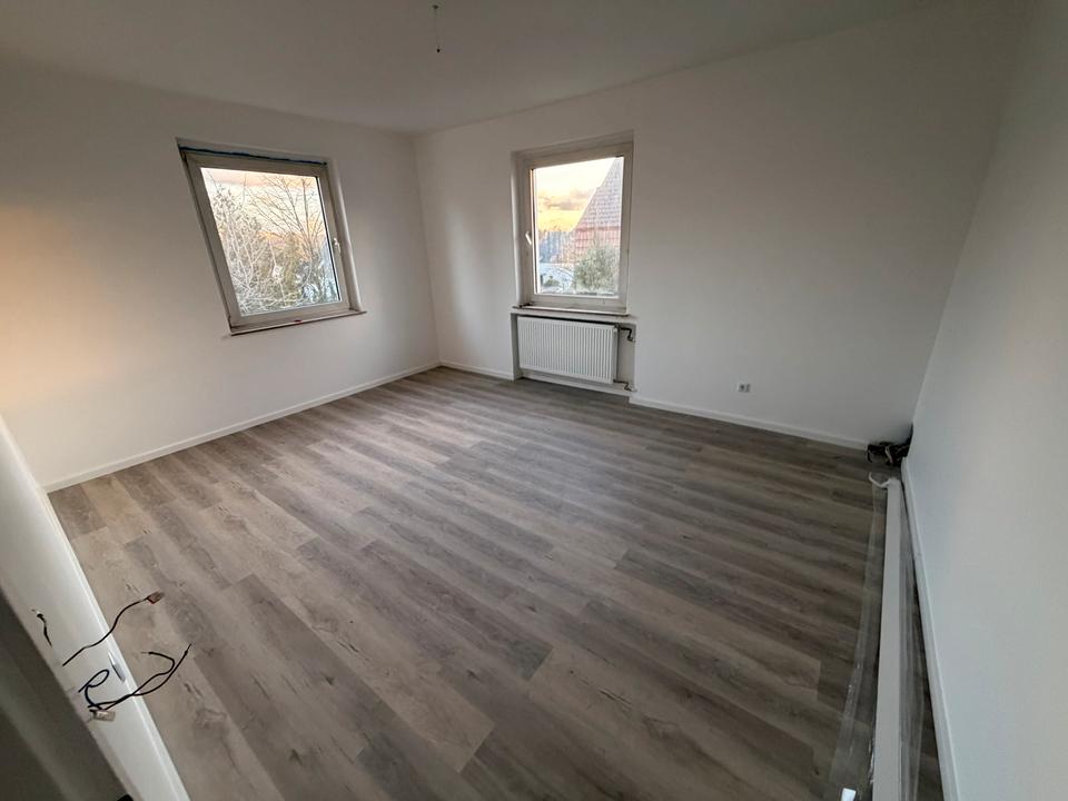 Thumbnail-Kernsanierte 4 Zimmer Wohnung mit Stellplatz u Balkon in Herford