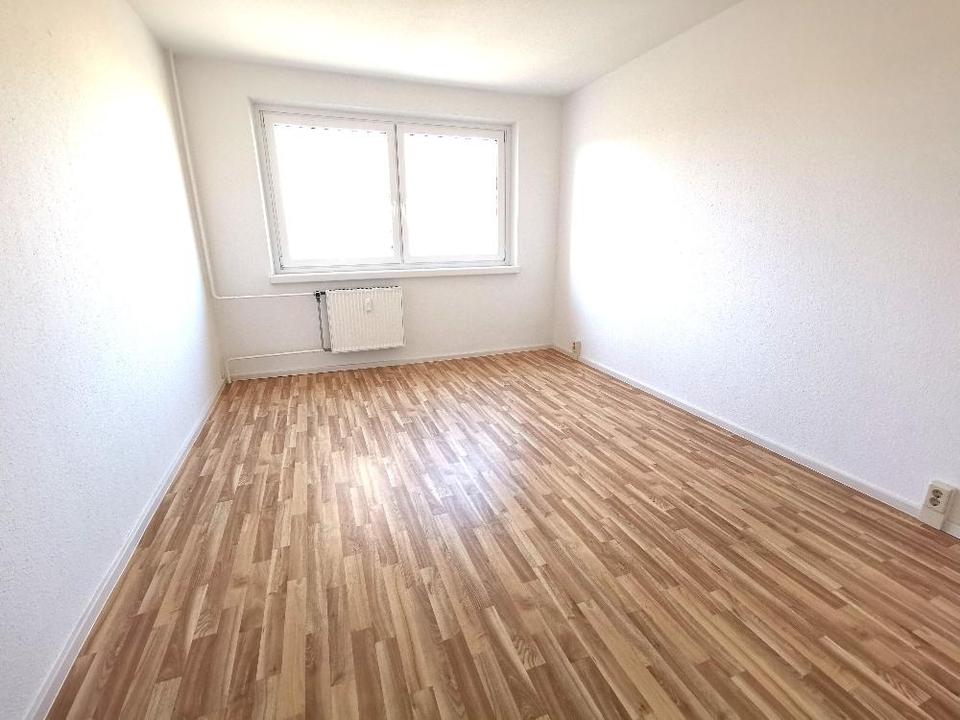 Thumbnail-voll renovierte 3-Raum-Wohnung mit Balkon