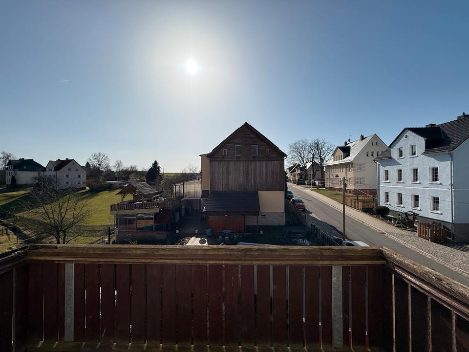 Thumbnail-Neu renovierte 2 Zimmer Dachgeschosswohnung