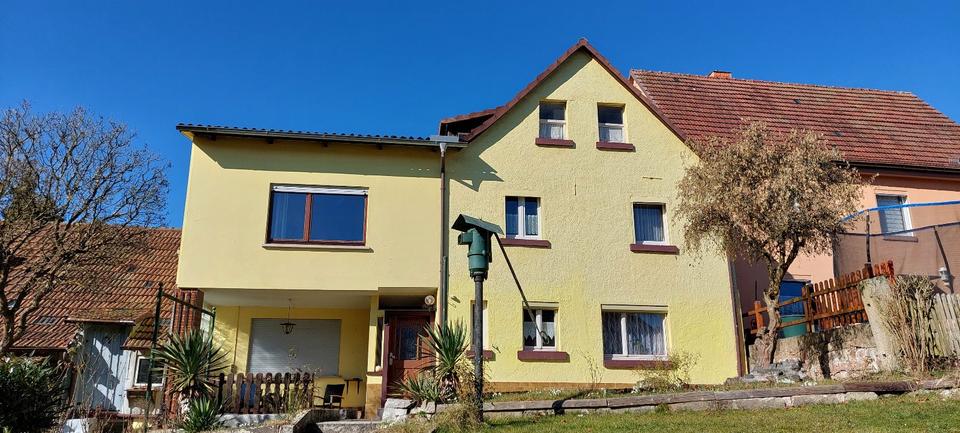 Thumbnail-Ein-Zweifamilienhaus in zentraler Lage mit schönem Garten+Nebenge