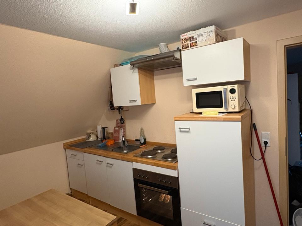 Thumbnail-4,5 ZKB Wohnung mit Küche auf 2 Etage (2 Badezimmer, Abstellraum)