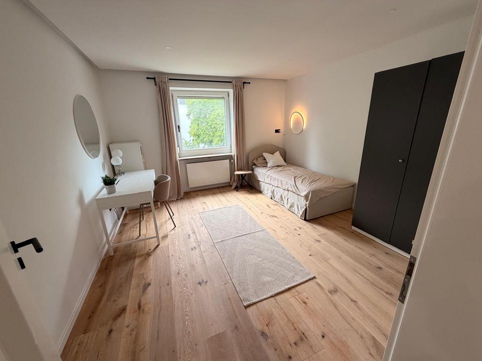 Thumbnail-ERSTBEZUG - Stylisch möbliertes WG-Zimmer in GiesingRamersdorf –