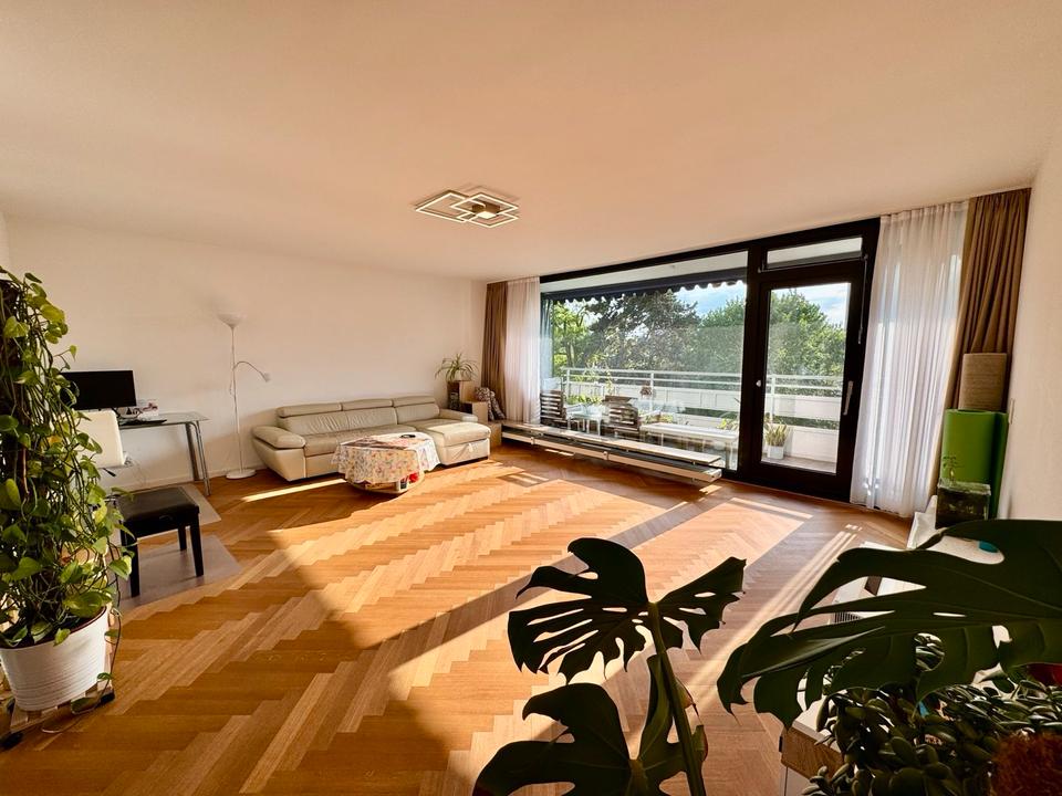 Thumbnail-PROVISIONSFREI: 4-Zi.-ETW · 121 m² · 2 Loggien · Aufzug