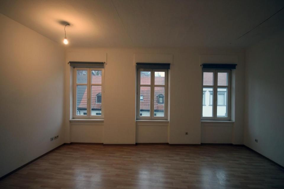 Thumbnail-Wohnung 2 Zimmer ZKB mit EBK im Zentrum von St. Ingbert -Maxplatz