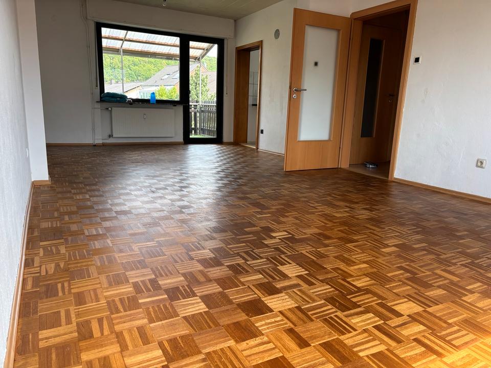 Thumbnail-110 qm + Kellerraum + Waschküche + Garage + Garten, 800,-€