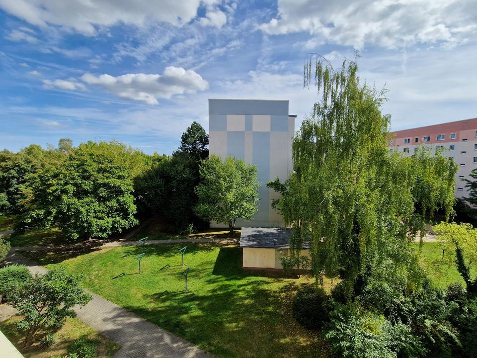 Thumbnail-*Ab 01.01.2026 - Renovierte 3 Zimmer-Wohnung anmieten und 2 NKM geschenkt bekommen!*