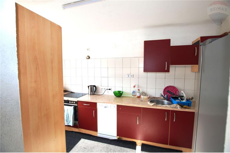 Thumbnail-3 Zimmer-Küche-Bad mit zusätzlicher Nutzfläche im Dachgeschoss