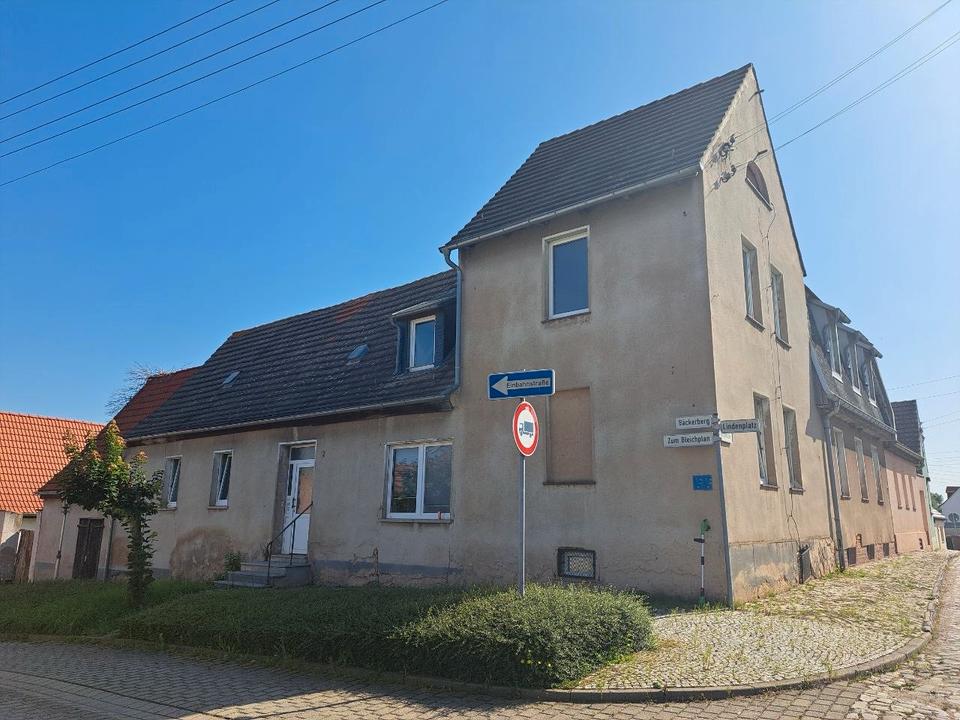 Thumbnail-Mehrfamilienhaus mit 3 Wohnungen in Plötzkau – Sanierungsobjekt