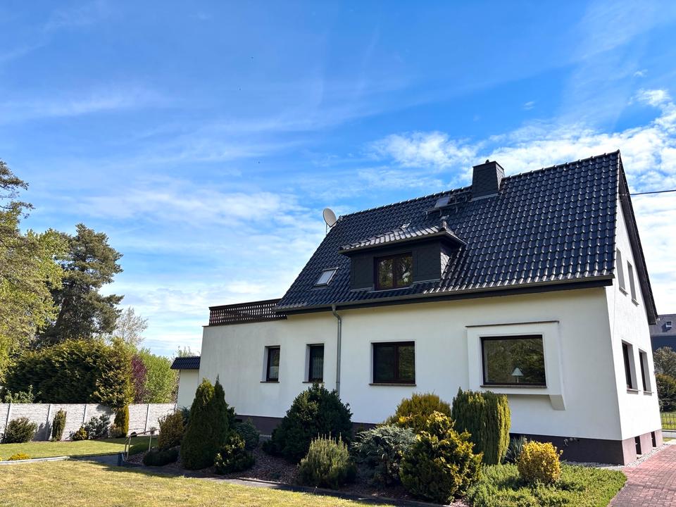 Thumbnail-Großzügiges Einfamilienhaus in begehrter Waldlage – 1.458 m²