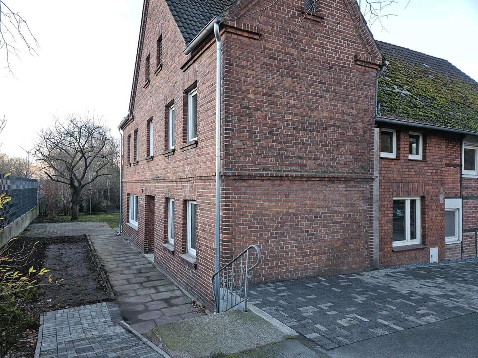 Thumbnail-Wohnung zu vermieten, Altbau