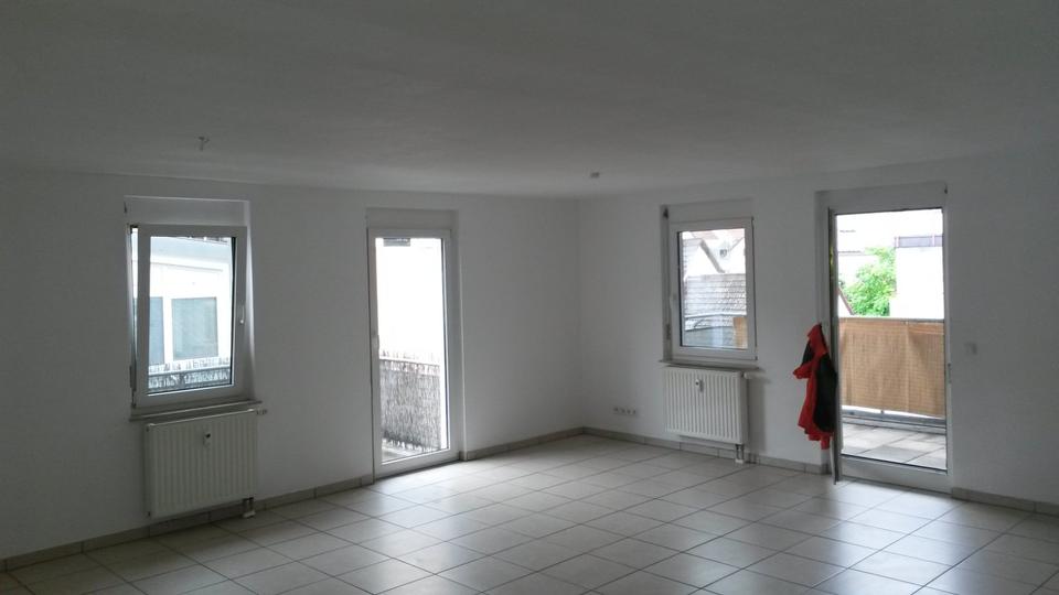 Thumbnail-Helle 2 Zi. 90qm mit 2 Balkone in zentraler Lage in Neuenburg