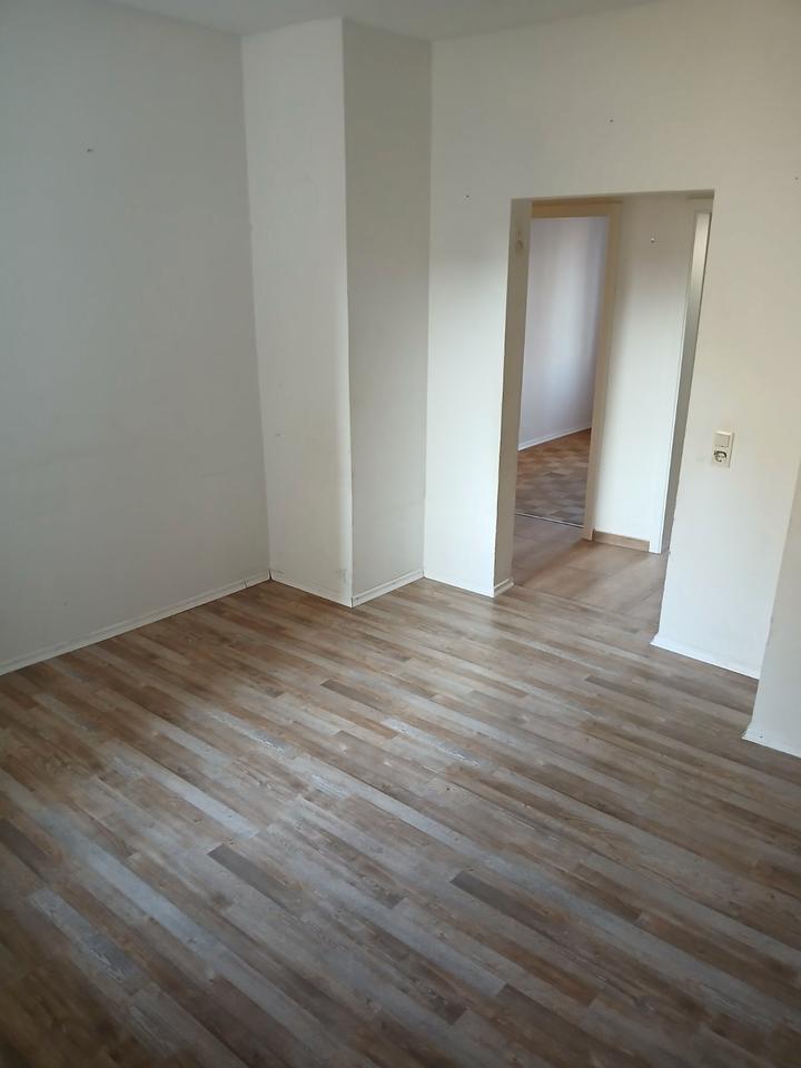 Thumbnail-Renovierungsbedürftige 4,5-Zimmer Wohnung mit 87 m² in Göppingen