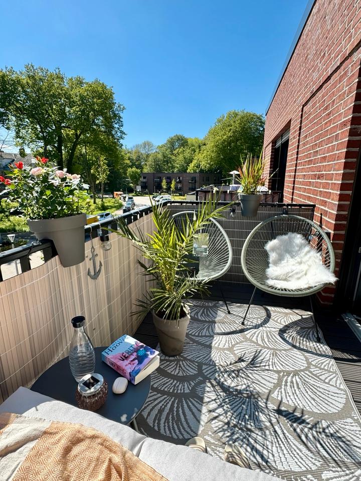 Thumbnail-Helle 1-Zimmer Wohnung im 2. OG mit Balkon in Kiel-Hassee