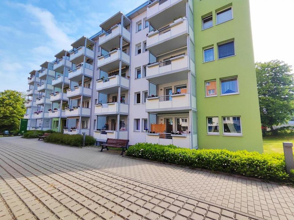 Thumbnail-Geräumige 2-Raum-Wohnung mit Balkon, ebenerdig erreichbar