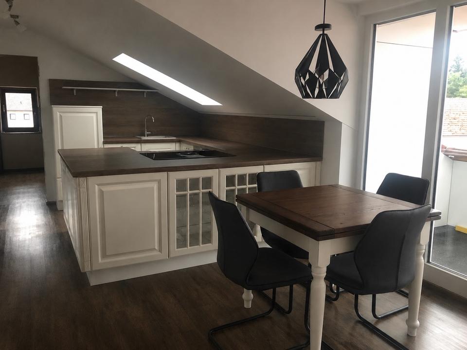 Thumbnail-DG Wohnung teilmöbliert mit Balkon & Stellplatz in Berglern