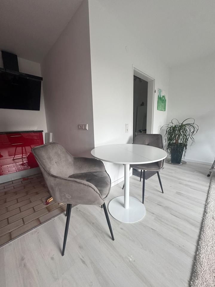 Thumbnail-Erstbezug nach Sanierung 2 Zi.- vollausgestattet mit neuer Küche