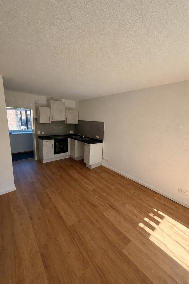 Thumbnail-2 Zimmer Erdgeschosswohnung mit Terrasse – fußläufig zum Bahnhof Erstbezug nach Renovierung