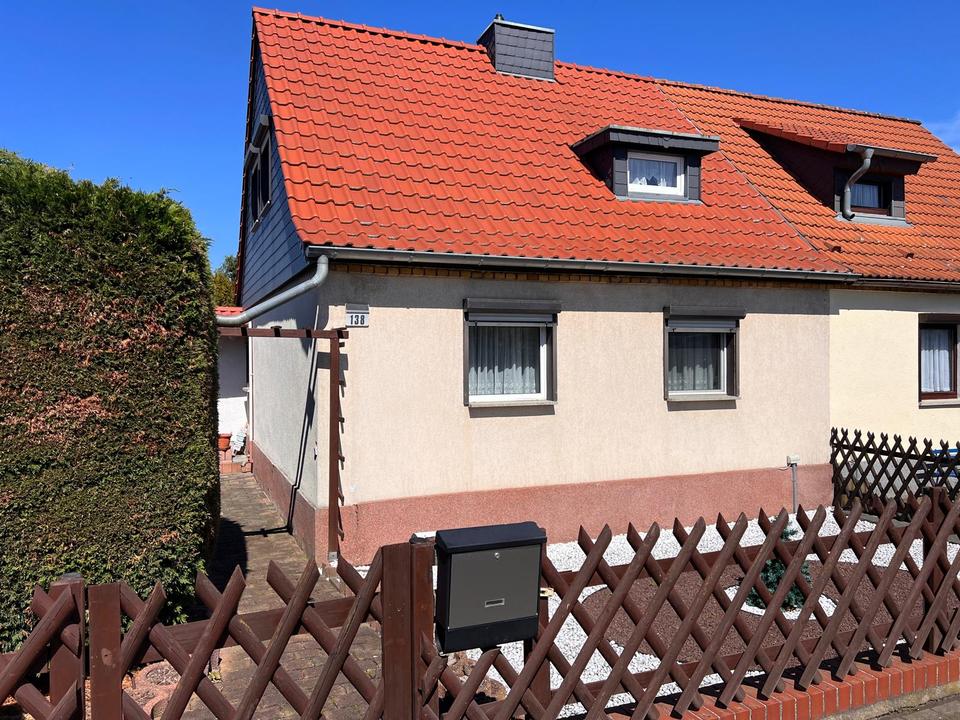 Thumbnail-gepflegte Doppelhaushälfte in Wolfen