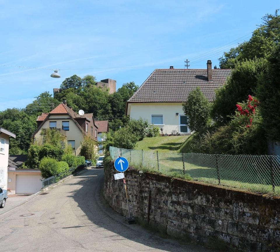 Thumbnail-Älteres Wohnhaus in Aussichtslage Baden - Baden