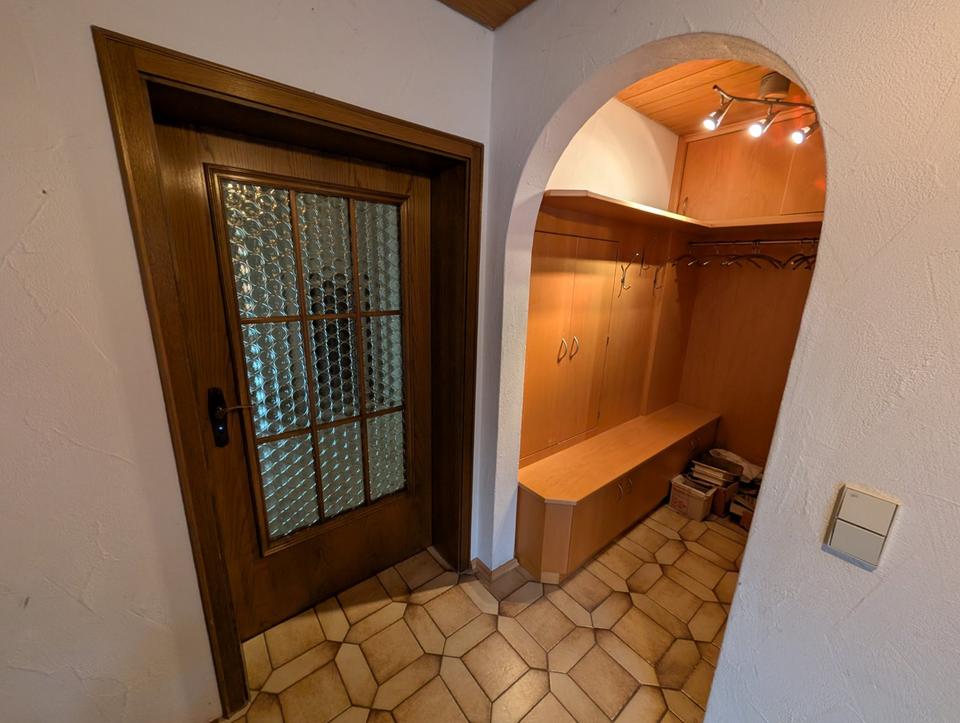 Thumbnail-Großzügige 6-Zimmer-Wohnung in Bopfingen-Aufhausen